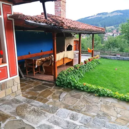 ゲストハウス радкината къща