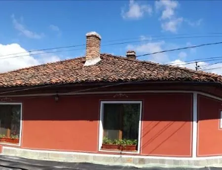 радкината къща 3*