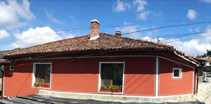 радкината къща 3*